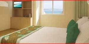 carnival breeze cloud 9 vue mer vue de la passerelle