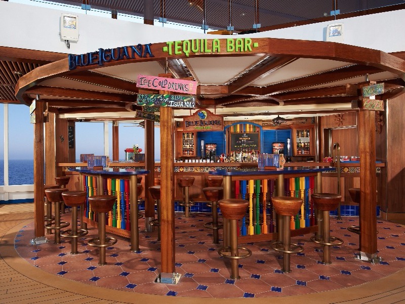 Carnival Croisière Breeze Bar à Tequila Blue Iguana