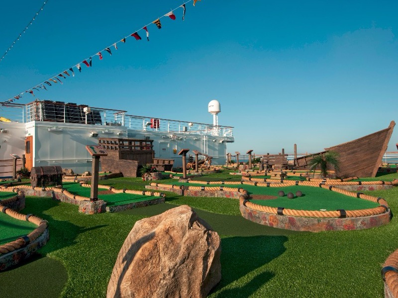 Carnival Croisière Dream Mini golf