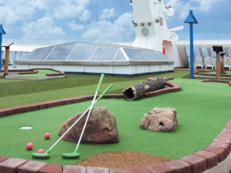 Carnival Croisière Sensation Mini golf