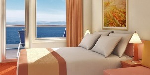 carnival glory vers l'arrière du poupe avec balcon étendu