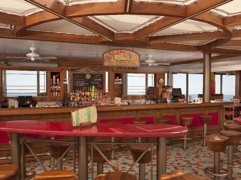 CCL Carnival Croisière Conquest Redfrog Rum Bar