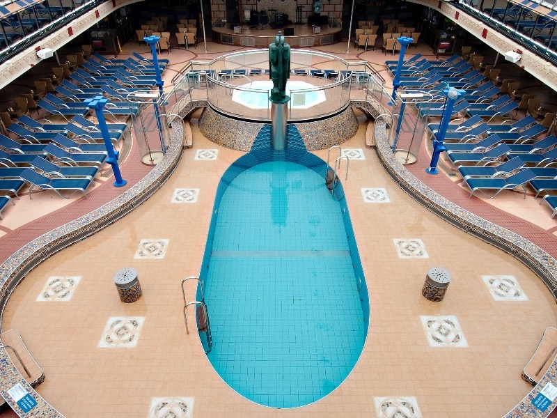 CCL Carnival Croisière Legend Piscine