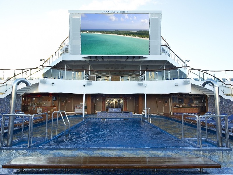 CCL Carnival Croisière Liberty Piscine