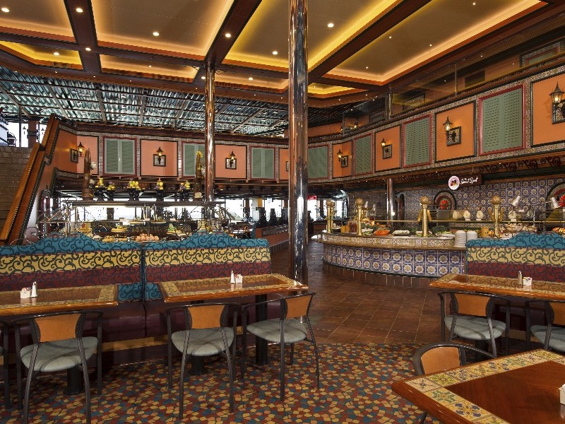 CCL Carnival Croisière Radiance Restaurant Mediterranean Lido Buffet