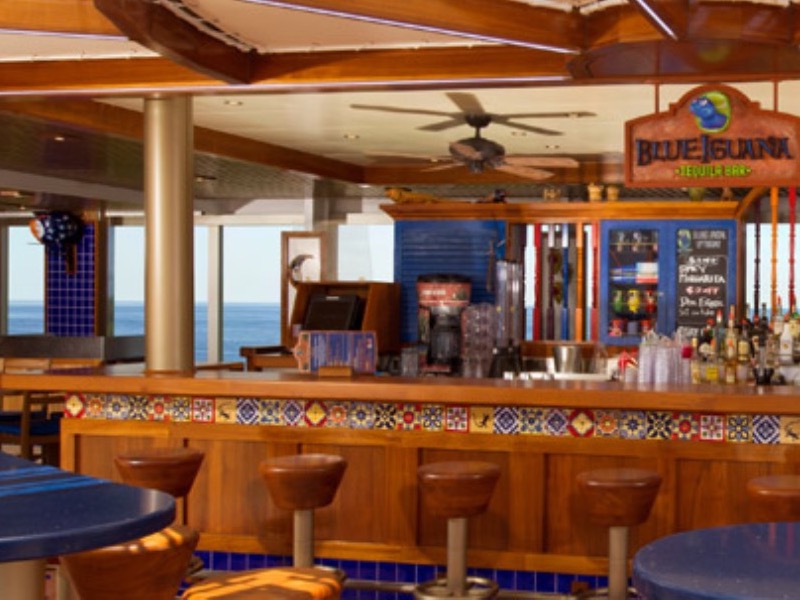 CCL Carnival Croisière Valor Bar Tequila BlueIguana