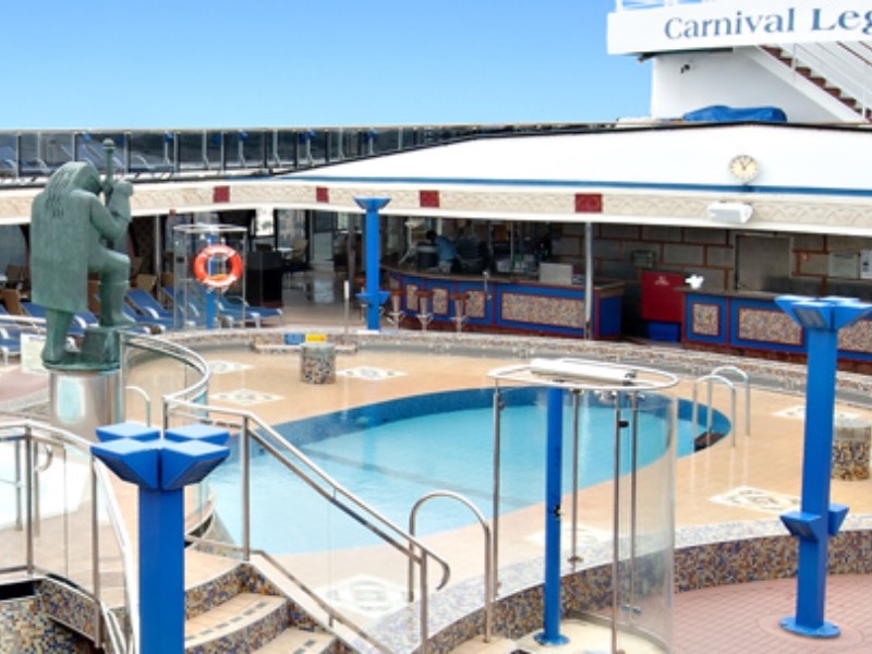Croisière CCL Carnival Legend Piscine
