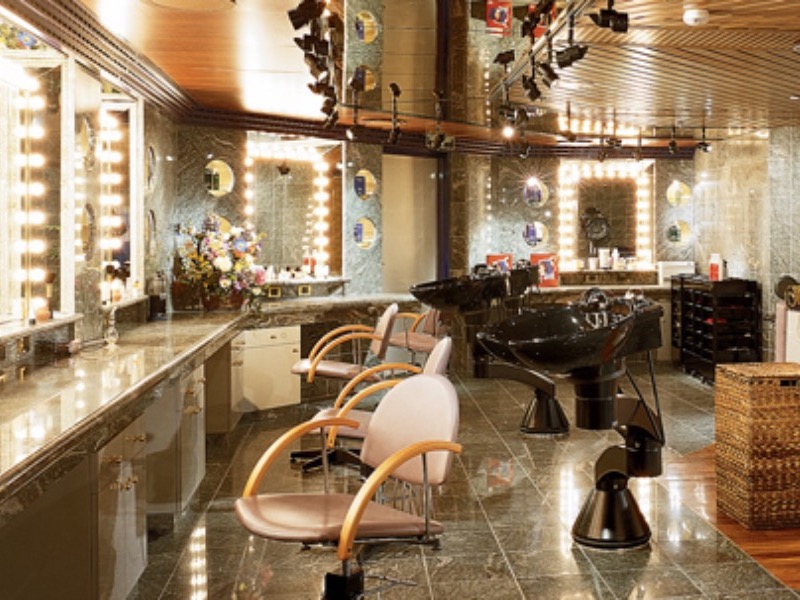 Croisière CCL Carnival Liberty Salon de Coiffure et Beauté