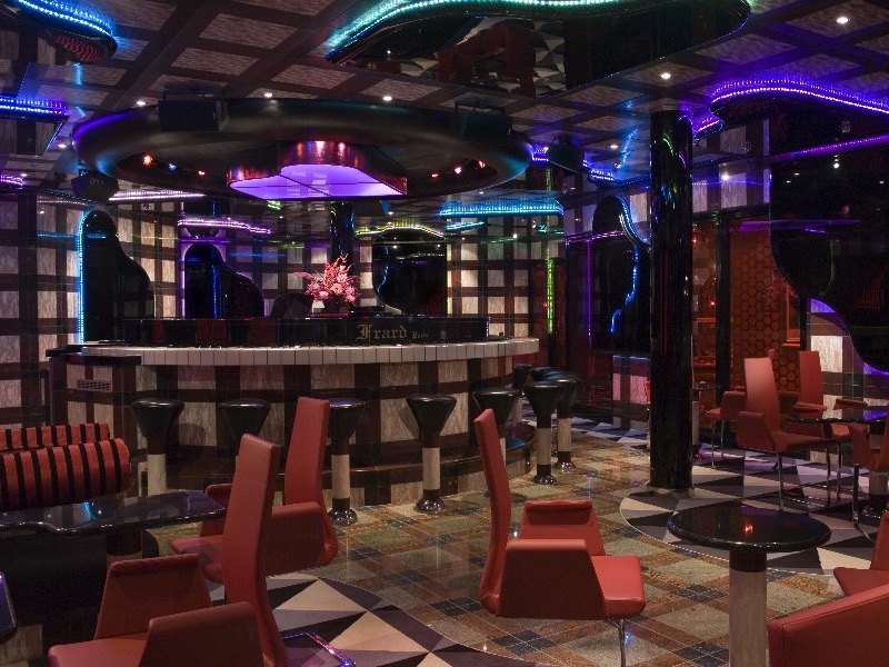 Croisière CCL Carnival Splendor Grand Piano Bar