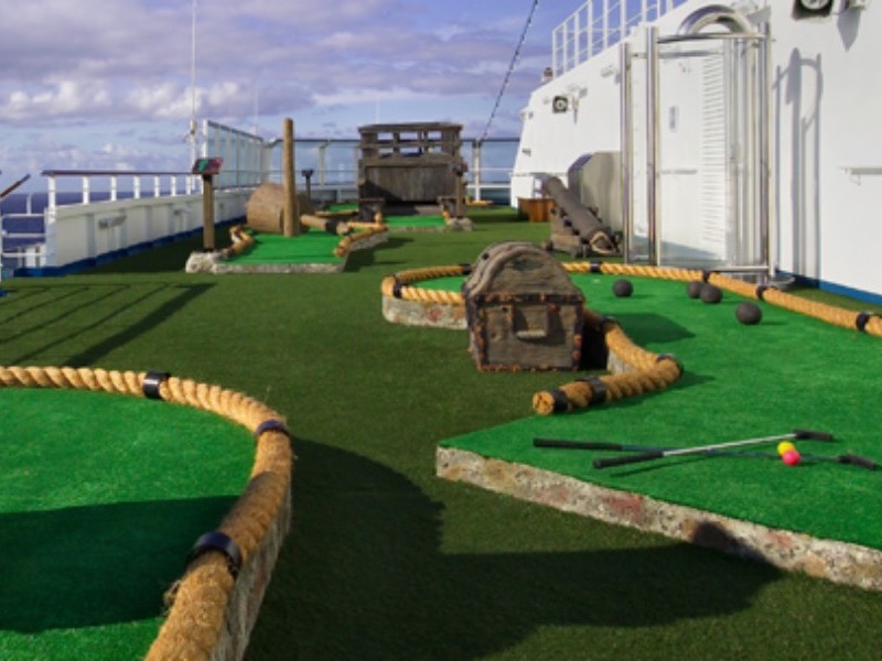 Croisière CCL Carnival Splendor Minigolf
