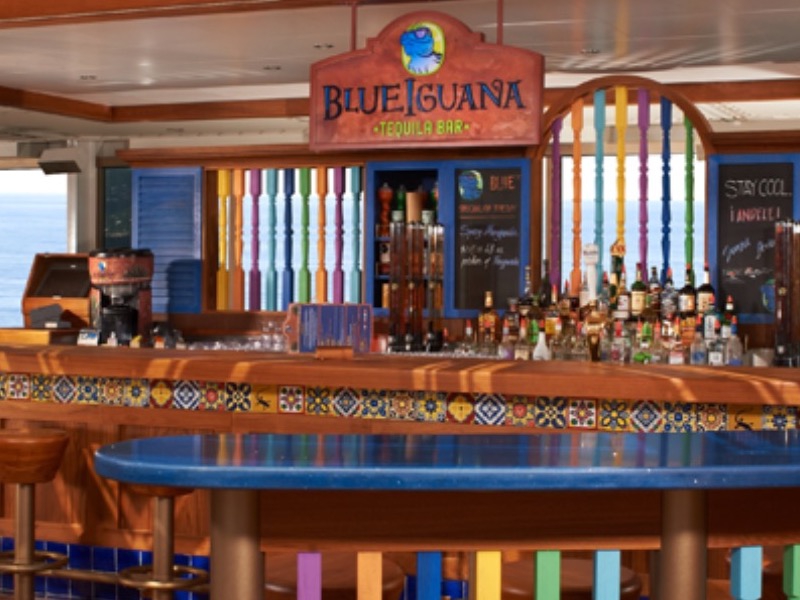 Croisière CCL Carnival Sunrise Bar à Tequila BlueIguana