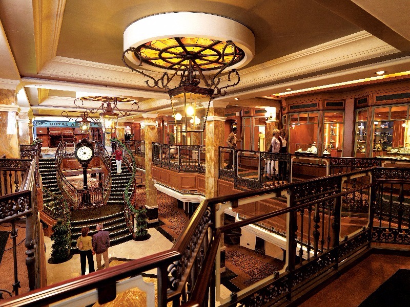 Croisière Cunard Queen Elizabeth The Royal Arcade