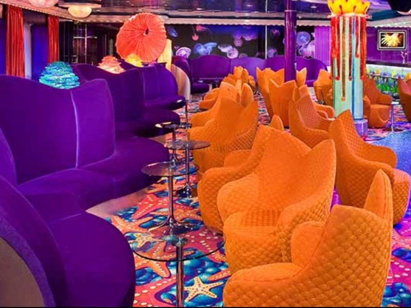 Croisière NCL Norwegian Jade salon et boîte de nuit Medusa