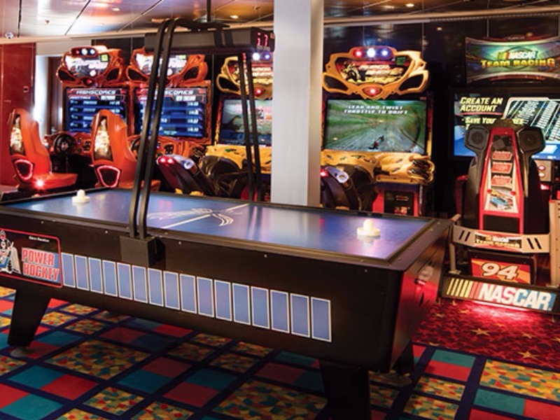 Croisière NCL Norwegian Pride of America Arcade Blast Off