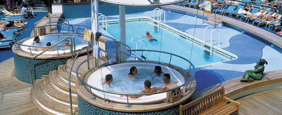 Croisière RCI Royal Caribbean Brilliance of the Seas Piscine