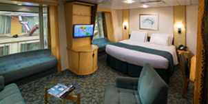 Croisière RCI Royal Caribbean Freedom of the Seas Promenade vue intérieure spacieuse 