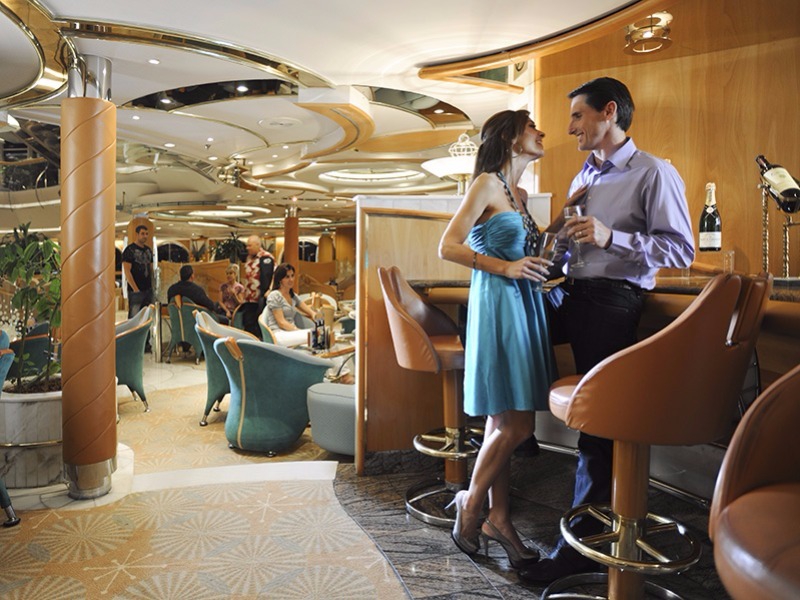 Croisière RCI Royal Caribbean Grandeur of the Seas Bar Champagne