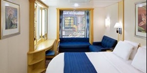 Croisière RCI Royal Caribbean international Mariner of the seas Promenade vue intérieure