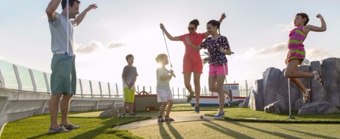 Croisière RCI Royal Caribbean Liberty of the Seas Minigolf