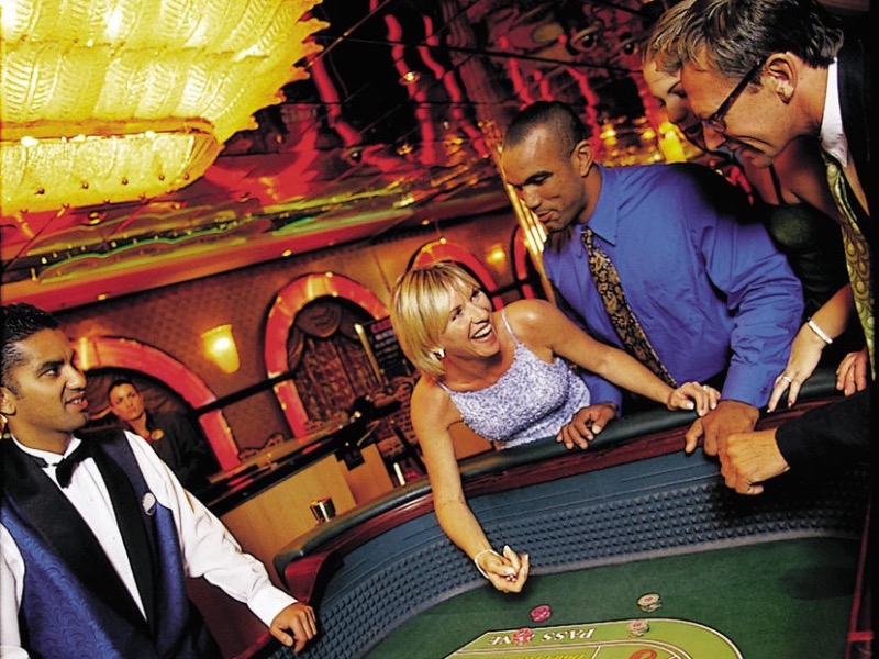 Croisière RCI Royal Caribbean Voyager of the Seas Casino Royale