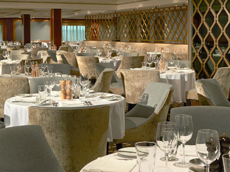 Croisière Norwegian Gem Restaurant Magenta