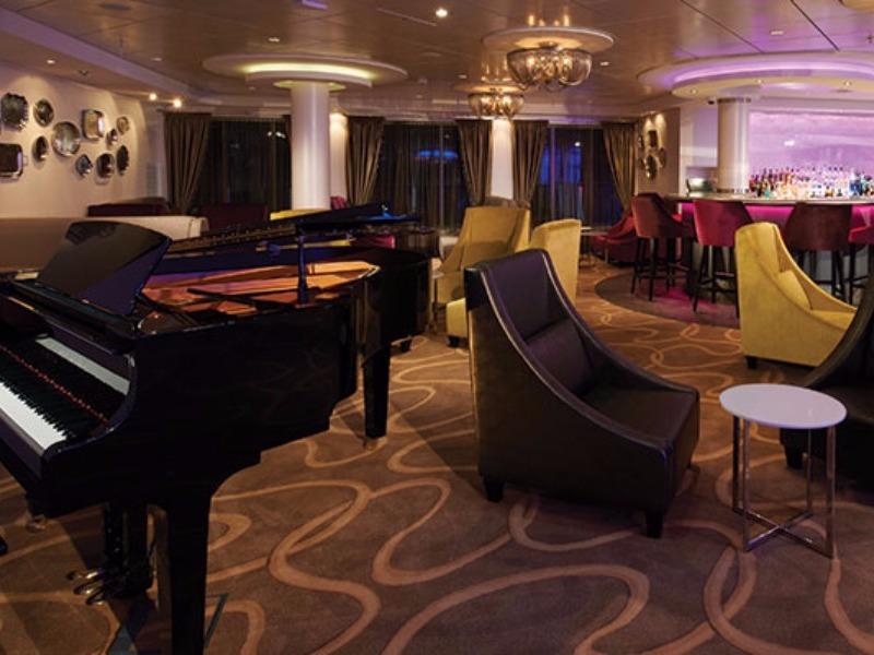 Norwegian Breakaway bar Shakers