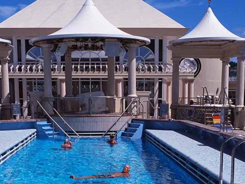 Croisière Norwegian Spirit Piscine Tivoli