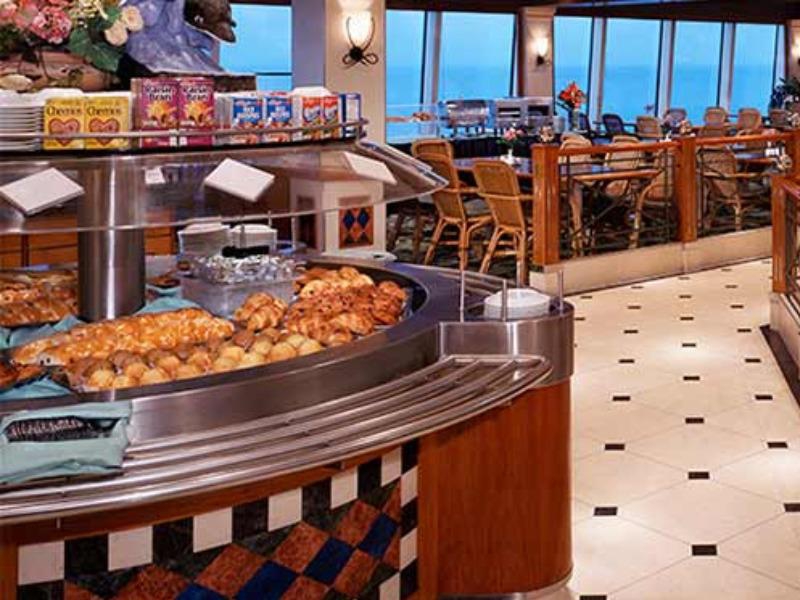 Croisière Norwegian Spirit Buffet Raffles Court and Terrace